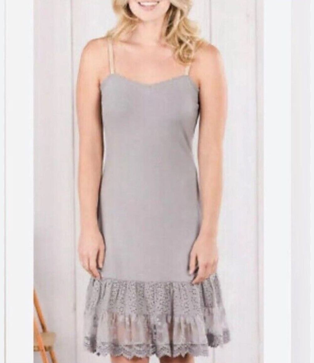 Oddi By Anthro Mini Dress Rayon Stretch Knit Gray Lace Ruffle Hem Size S NWT